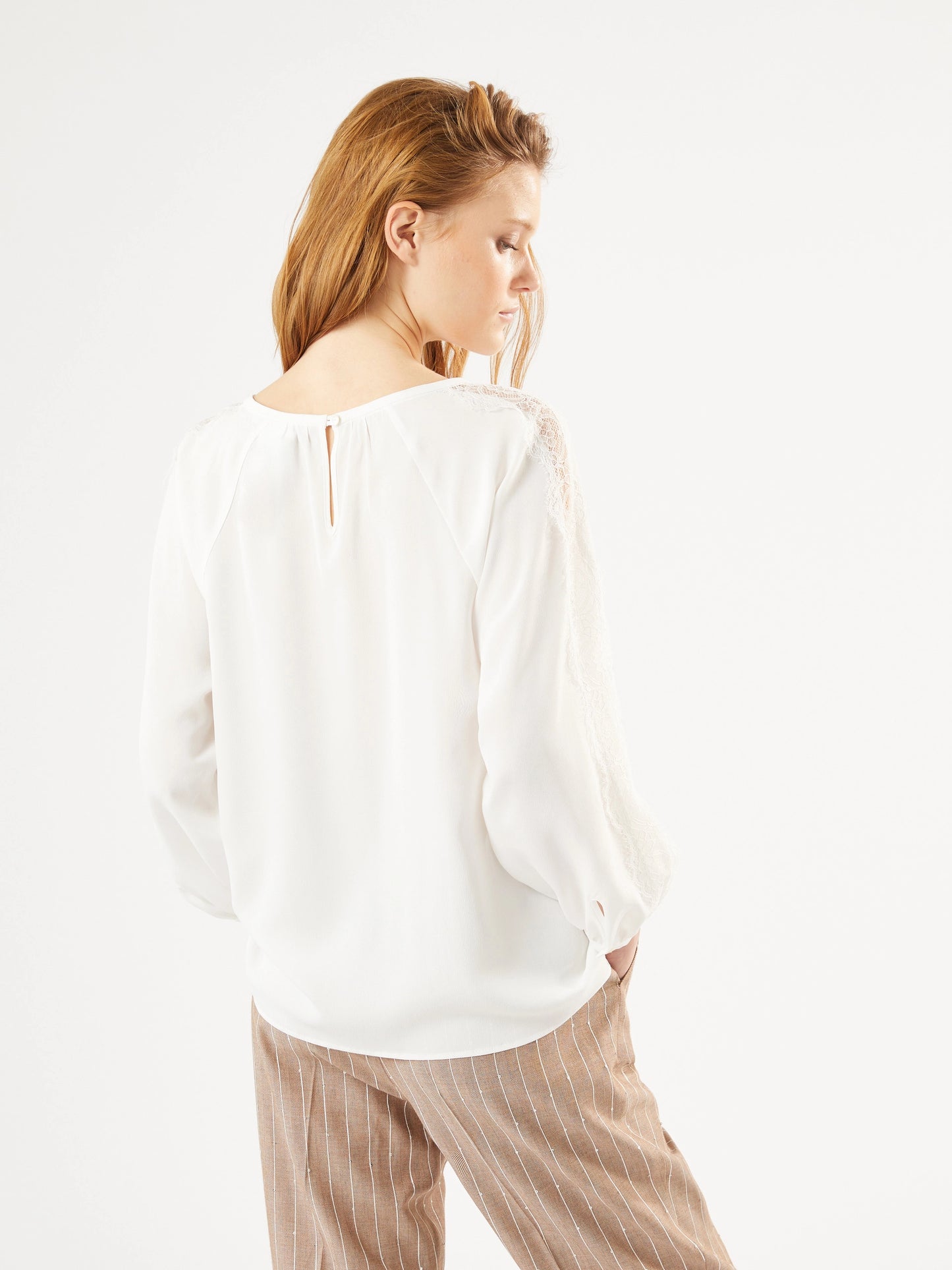 Blusa in crêpe de Chine con pizzo PENNYBLACK